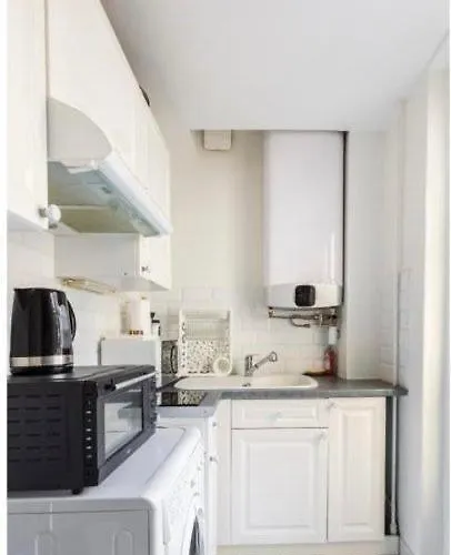 Elise Passy 아파트